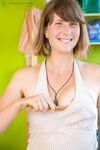 MILF from Australia Lucie L has periods and strops cooking to insert tampon