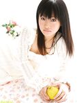 Horny Japanese girl Hikaru Momose takes a creampie after morning sex