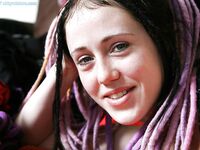 Cute dreadlock attired amateur Jade L posing in bra and underwear
