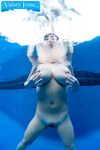 Valory Irene and her lesbian gf show off naked bodies underneath the waterline