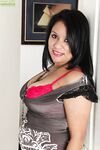Lucey Perez prefers posing in lingerie and playing with snatch