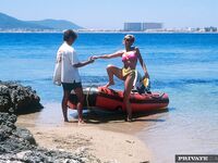 Lusty Baywatch babe got her all holes penetrated and facialed at the beach