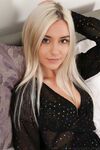 Blonde cutie Elle M strips her sexy leggings and shows her big ass in tights