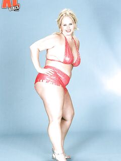 Blonde BBW Kaitlin Klien showing off fat ass and big saggy tits outdoors