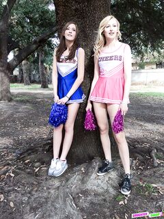 Cheerleaders Alexa Grace & Molly Manson score points by fucking the coach