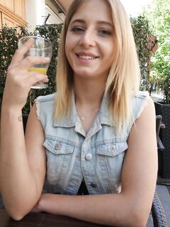 Amateur teen Sylvia loves taking selfies of attractive nude body